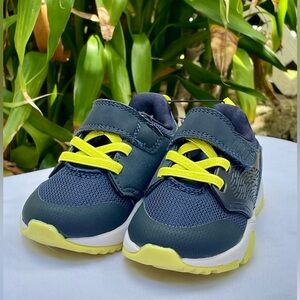 NWT Cat & Jack Sneakers Toddler size 6